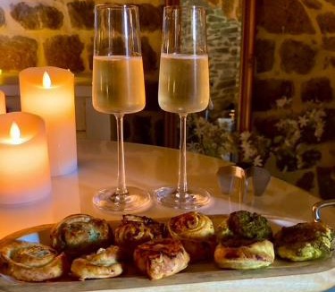 Asperjoc Bed & Breakfast | Domaine l'Esquiròu - L'Insolite PALLAS