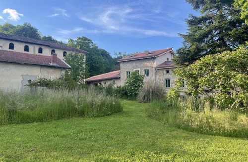 Chatte House | Double or Twin-Comfort-Shared Bathroom-Countryside view