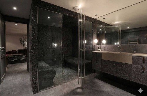 Le Celle-Saint-Cloud Bed & Breakfast | Double room & table d'hôte near Versailles