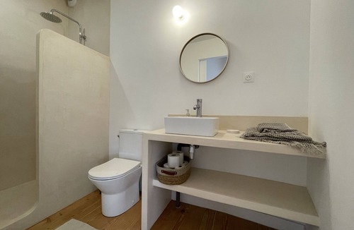 Chatte House | Double room-Comfort-Ensuite with Bath-Countryside view