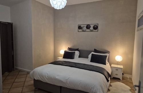 Crest Bed & Breakfast | Double room with garden terrace