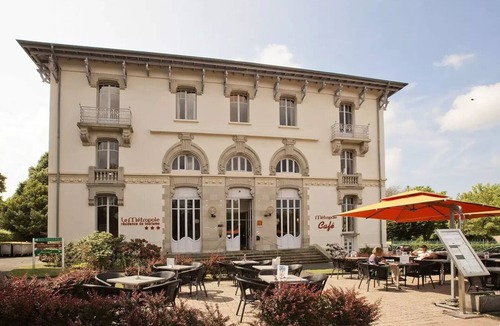 Luxeuil-les-Bains Apartment | Double Studio for 2 People