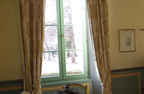 Montbrun-les-Bains Apartment | Dreamy Apartment in South of France with Swimming Pool