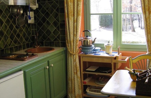 Montbrun-les-Bains Apartment | Dreamy Apartment in South of France with Swimming Pool
