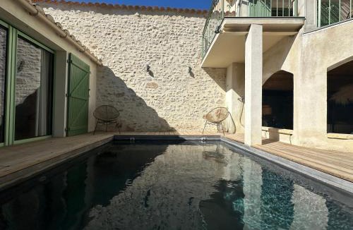 Valreas Villa | Drome provençale maison familiale calme dans village