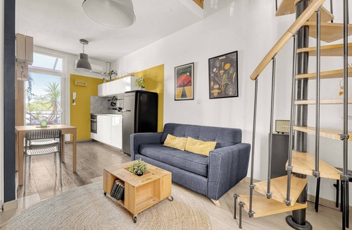 Minimes - Barriere de Paris Apartment | Duplex apartment in the heart of Les Minimes, close to the Canal du Midi and the metro.