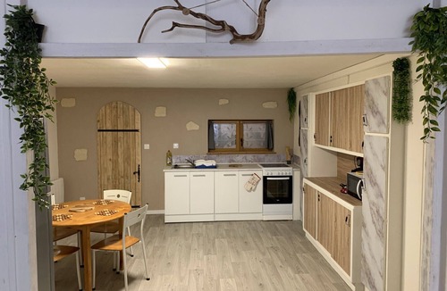 Saint-Julien House | DUPLEX jurassien 16 persons with playroom and relaxation!