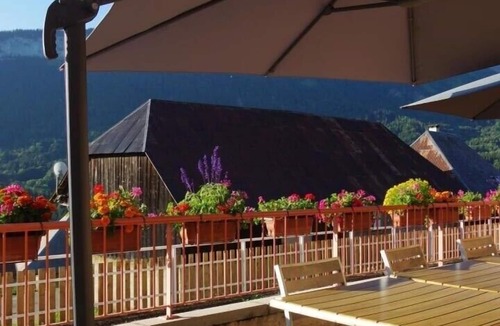 Saint-Francois-de-Sales House | ECOLE A GITER - LA GELINOTTE