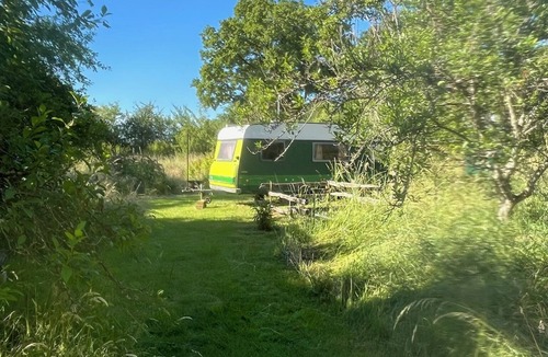 Hagneville-et-Roncourt House | Eighties caravan in the wilderness. Rest guaranteed!