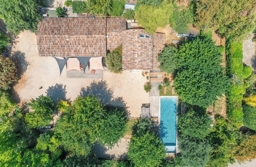 Puget House | Elegant country house in the Luberon