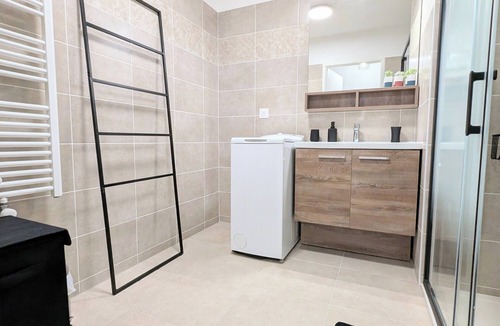 Adamville Apartment | Elegant new 3-room apartment - Close to Paris, Disneyland Paris and Orly airport
