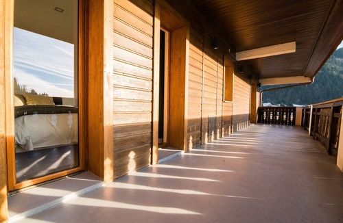 Praz-sur-Arly Apartment | Elegant Retreat in Megève