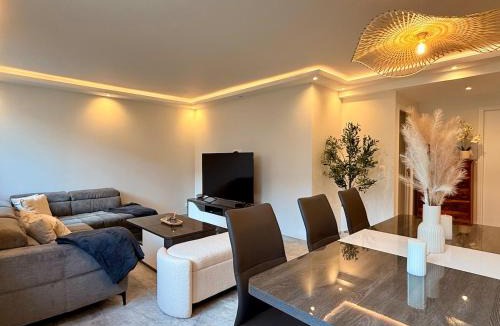 Belleville Apartment | Elegant & Spacious Apartment - Paris 20