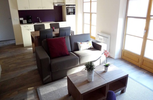 Ferrassieres Apartment | Elegant Stay at Château Spa
