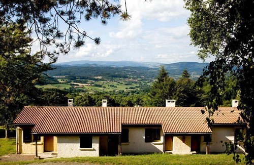 Saint-Jean-la-Vetre Condo | Emplacement privilégié | Randonnées, VTT, piscine