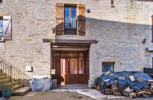 Meuilley House | En Côte de Nuits - Sur la Route des Grands Crus