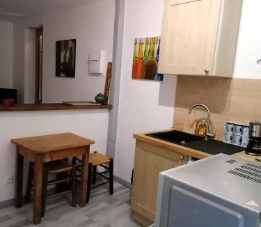 Mollans-sur-Ouveze Apartment | En Provence à MOLLANS