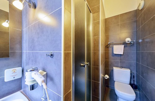 Contades Hotel | Ensuring a Very Comfortable Stay, Near Place du Marché Gayot! Pet-friendly!