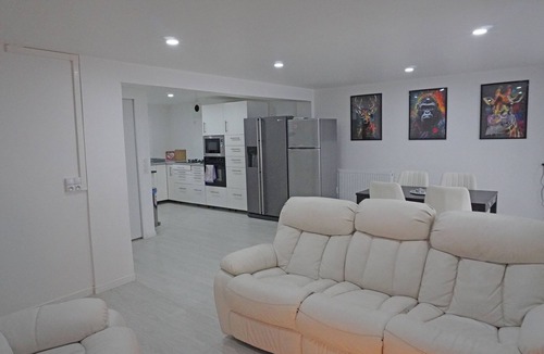 Mons - Plaine basse Apartment | Entire 2-bedroom apartment. At Zarius