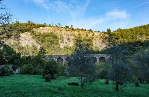 Le Teil House | Entire place, house combes in Le Teil, Ardèche