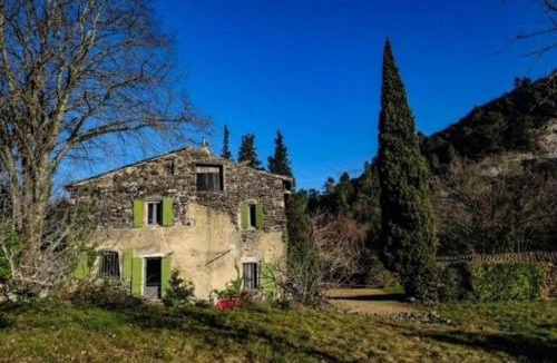 Le Teil House | Entire place, house combes in Le Teil, Ardèche