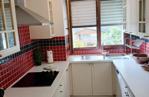 Le Kremlin-Bicetre Apartment | Epsilona, 2 min to Paris 13 Balcony Parking