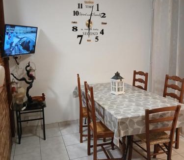 Cravant House | Escale de Cravant