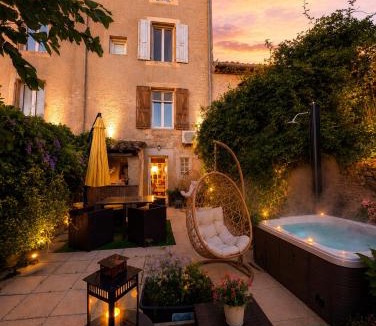 Pexiora Bed & Breakfast | Escapade romantique tout inclus avec spa privatif proche canal du midi et Carcassonne