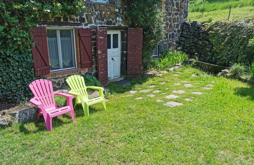 Le Monastier-sur-Gazeille House | Estaou treillo 2 gîte rural *