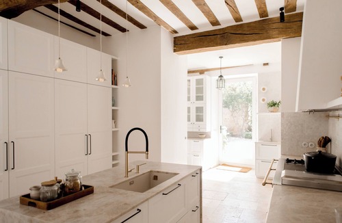 Rochefort-en-Yvelines House | Exceptional home with a spa, garden, and open-air courtyard on the outskirts of Paris
