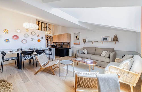 Jean-Medecin Apartment | Exceptional location 2-bedroom right on Place Masséna