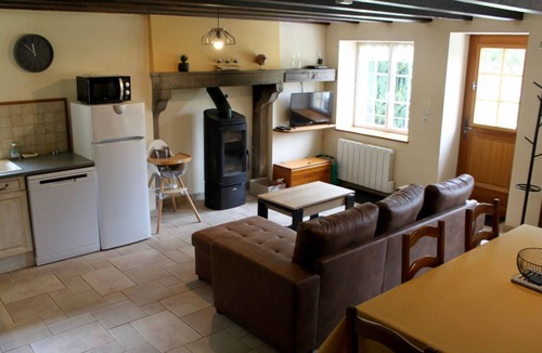 Saint-Berain-sous-Sanvignes House | für 6 Pers. mit eigenem Teich by Interhome