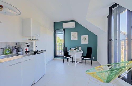 Saint-Remy-les-Chevreuse Apartment | Face Au Lac - Climatisation - RER - Parking - 406