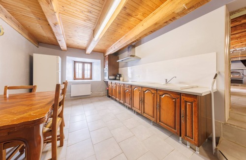 Saint-Hippolyte House | Face au Puy Mary - Avec Jardin et Parking