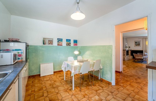 Methamis House | Facing Mont Ventoux – Cozy house with mountain views and cycling comfor