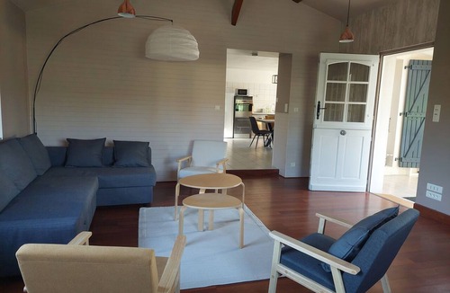 Saint-Gervais-en-Valliere House | Family home with a Nordic hot tub, 15 minutes from Beaune