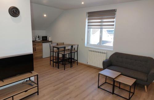 Chalon-sur-Saone Apartment | Famille House 201