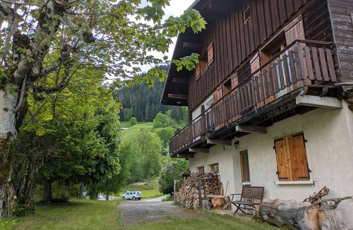 Beaufort Ski Chalet | Family chalet 8 pers, quiet, nature in Beaufort