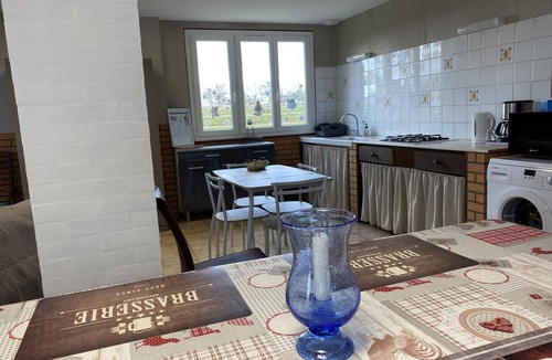 Sauvagny Cottage | Family cottage on horse farm near Montluçon