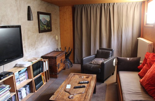 Saint-Nicolas-de-Veroce Ski Chalet | Family chalet Winter- Ski in/ski out- Summer.