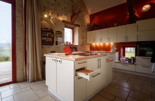 Le Brethon House | Family home for 12 people.