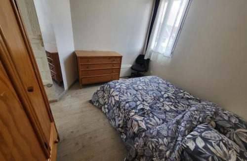 L'Hay-les-Roses House | Family Home, Metro Line 14, Orly Apt