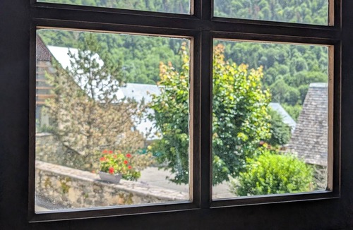 Avajan House | Family home with a view of the Pyrenees, 5 minutes from Loudenvielle