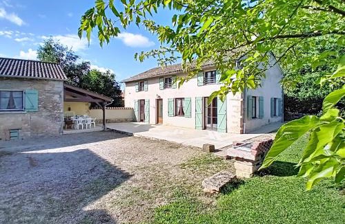 Prety House | Family House With Garden For 8 At Prety