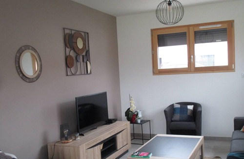 Frasne House | family house with garden between Doubs and Jura, near train station and all shops