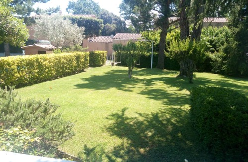 Saint-Didier Villa | Family villa with private pool and air conditioning in a Provencal village in Vaucluse