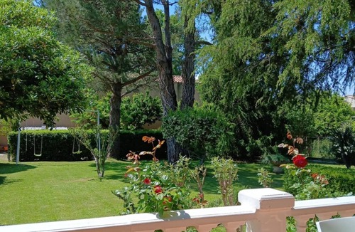 Saint-Didier Villa | Family villa with private pool and air conditioning in a Provencal village in Vaucluse