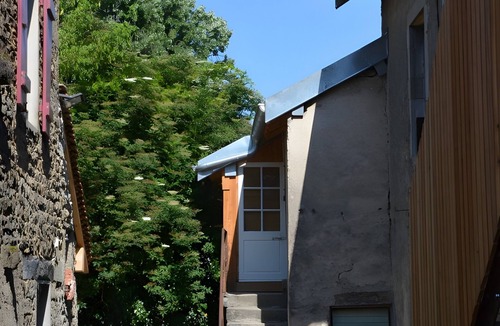 Passenans House | Farm Cottage - "Le Perchoir"