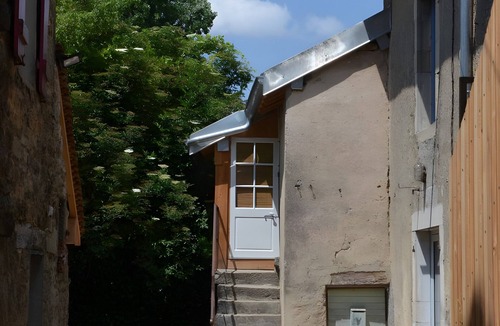 Passenans House | Farm Cottage - "The Nest"