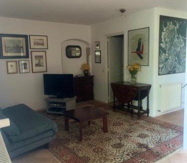 Menotey Apartment | Ferienwohnung Jura Burgund